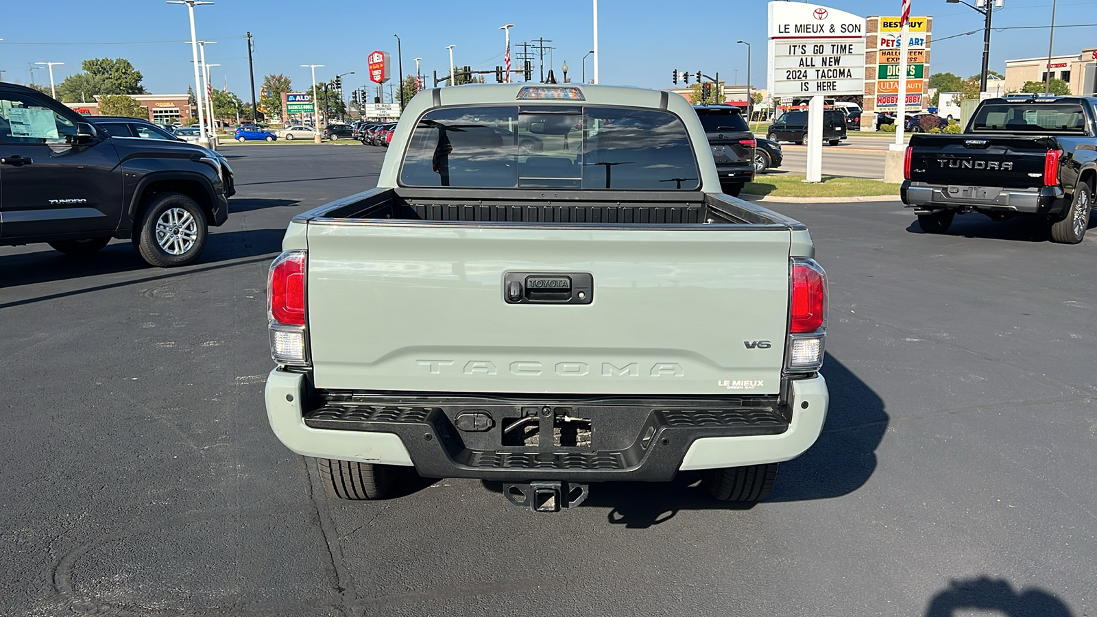 2023 Toyota Tacoma SR5 4