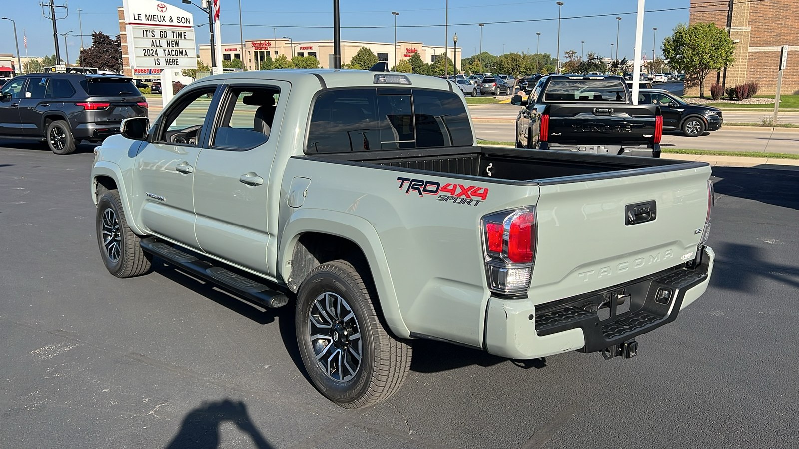 2023 Toyota Tacoma SR5 5