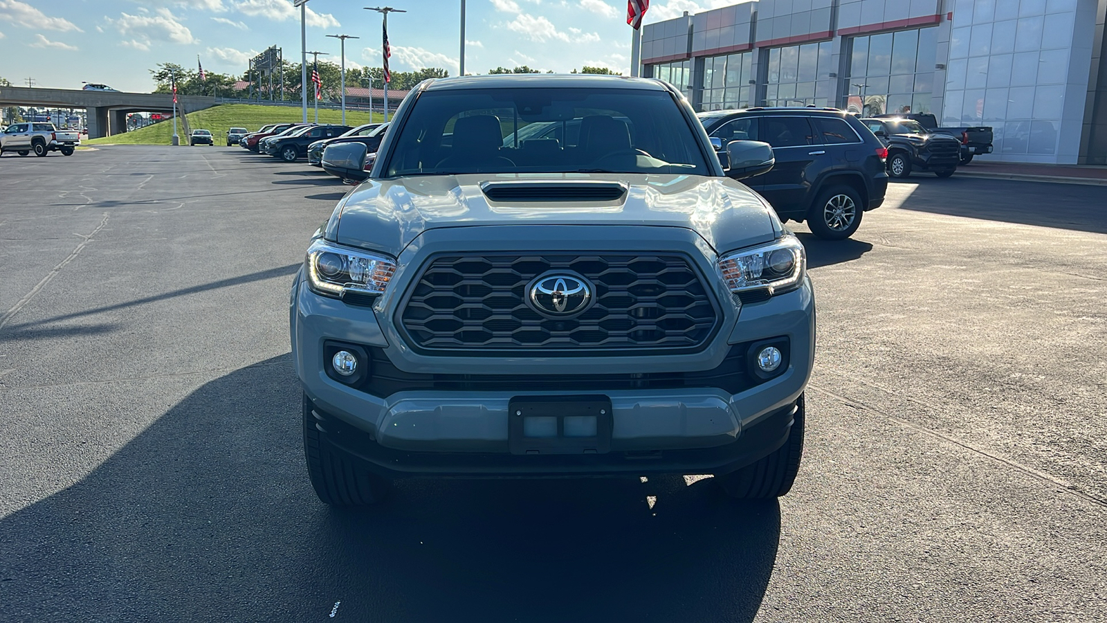 2023 Toyota Tacoma SR5 30