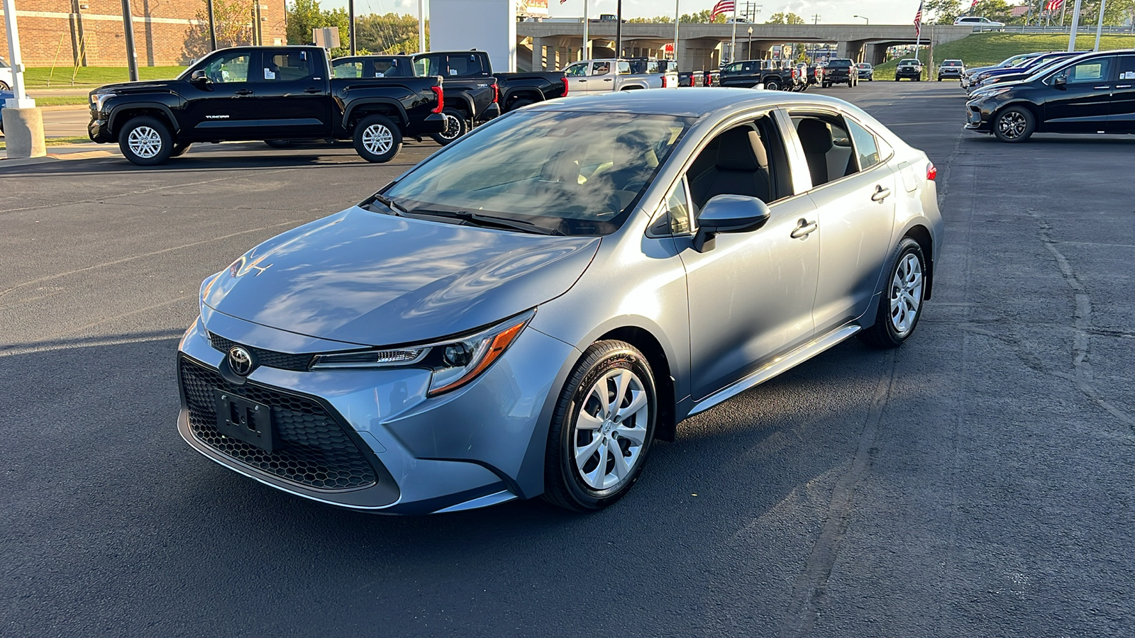 2022 Toyota Corolla LE 7