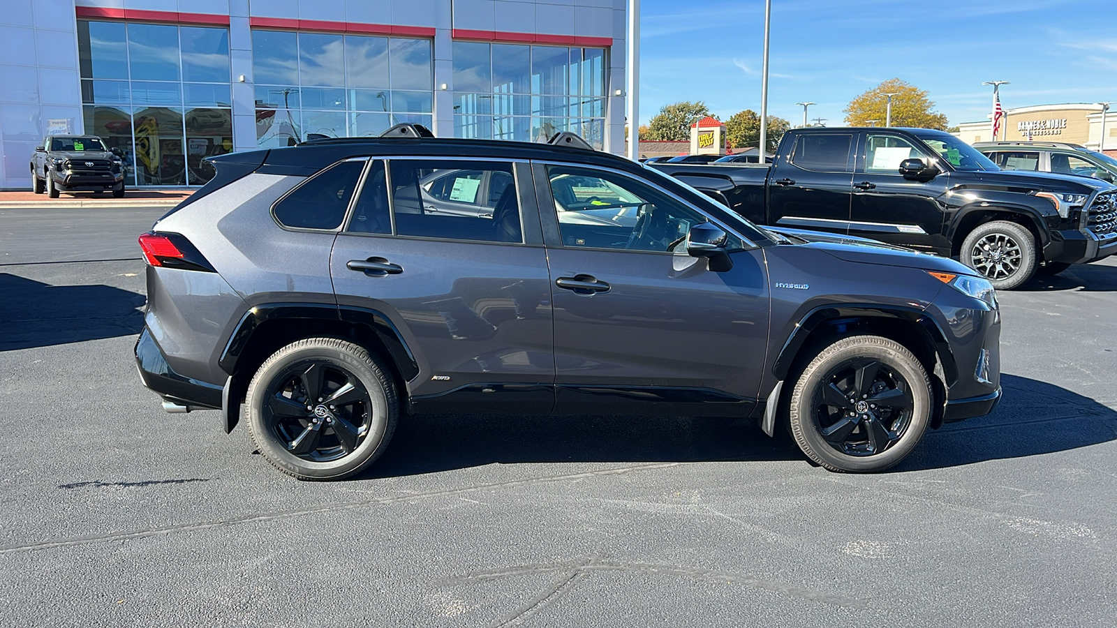 2020 Toyota RAV4 Hybrid XSE 2