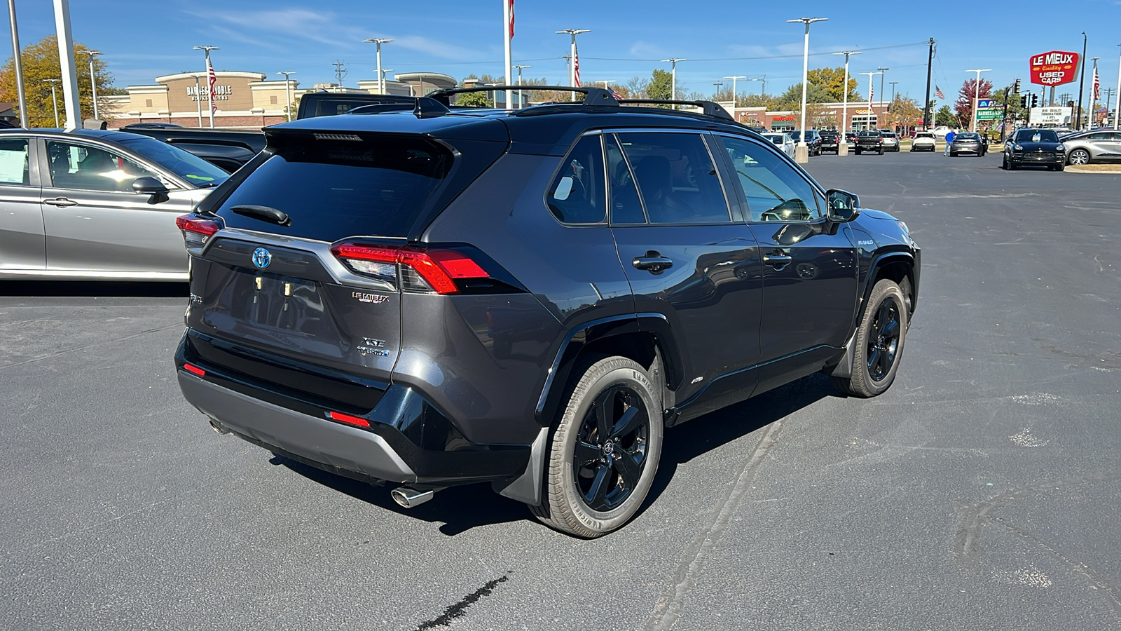 2020 Toyota RAV4 Hybrid XSE 3