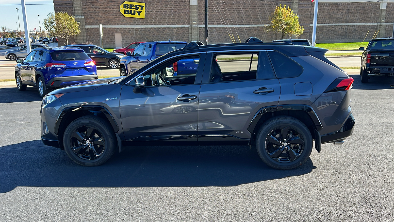 2020 Toyota RAV4 Hybrid XSE 6