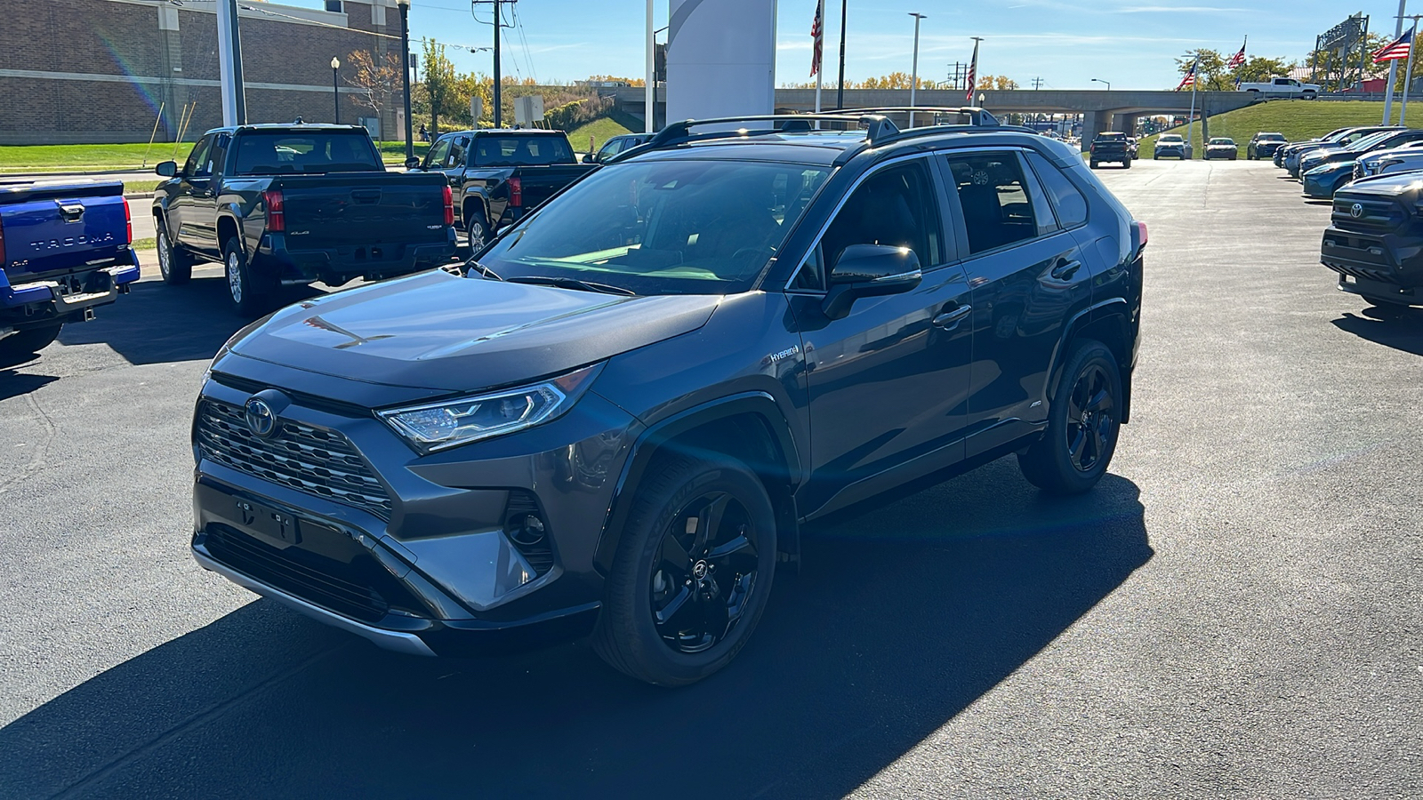 2020 Toyota RAV4 Hybrid XSE 7