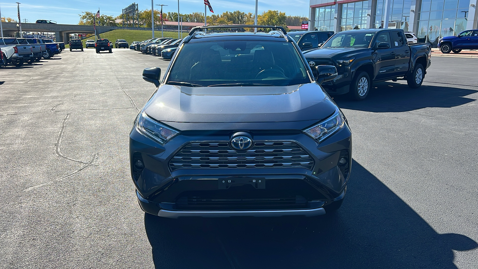 2020 Toyota RAV4 Hybrid XSE 33