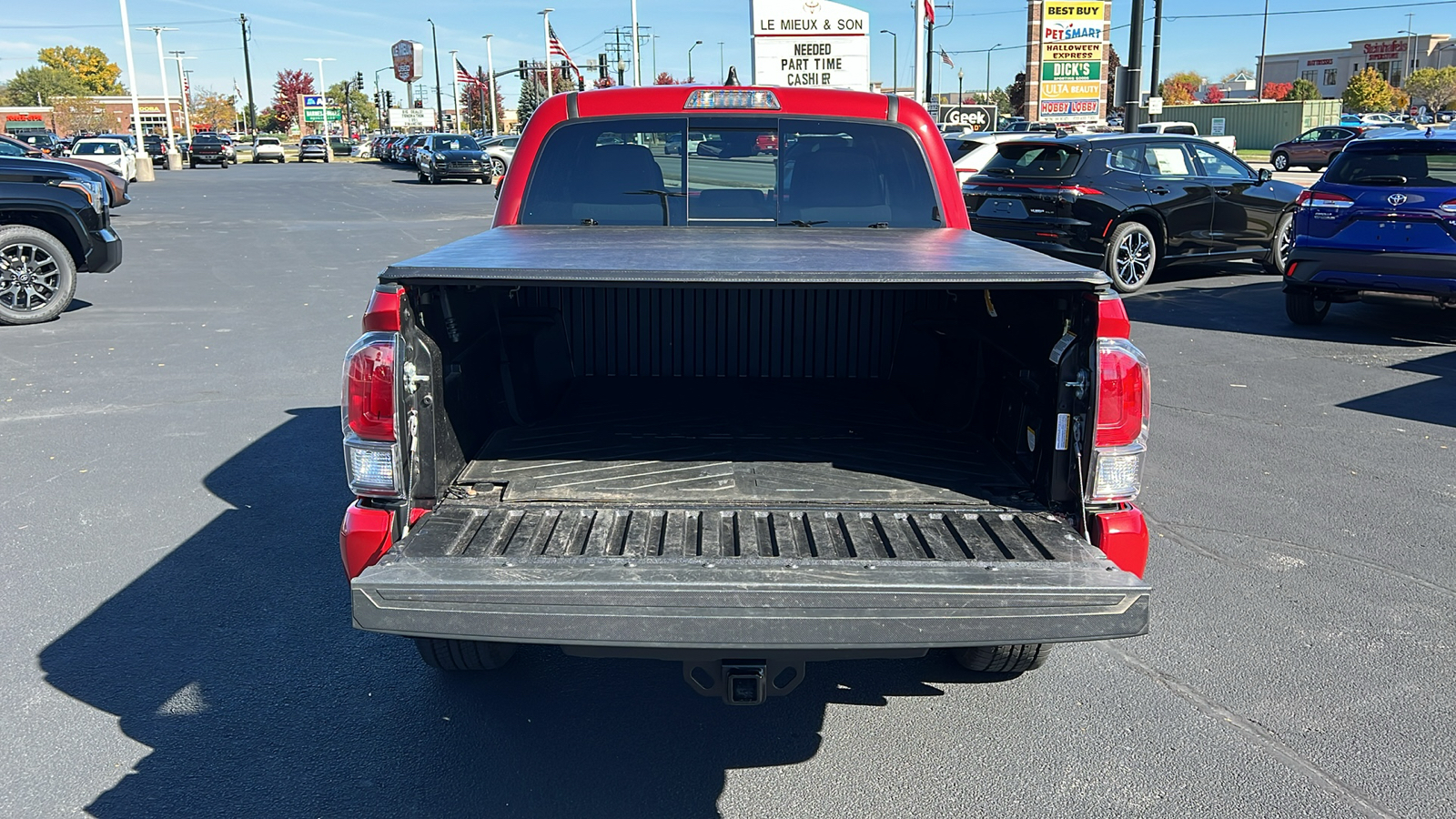 2022 Toyota Tacoma TRD Sport 28