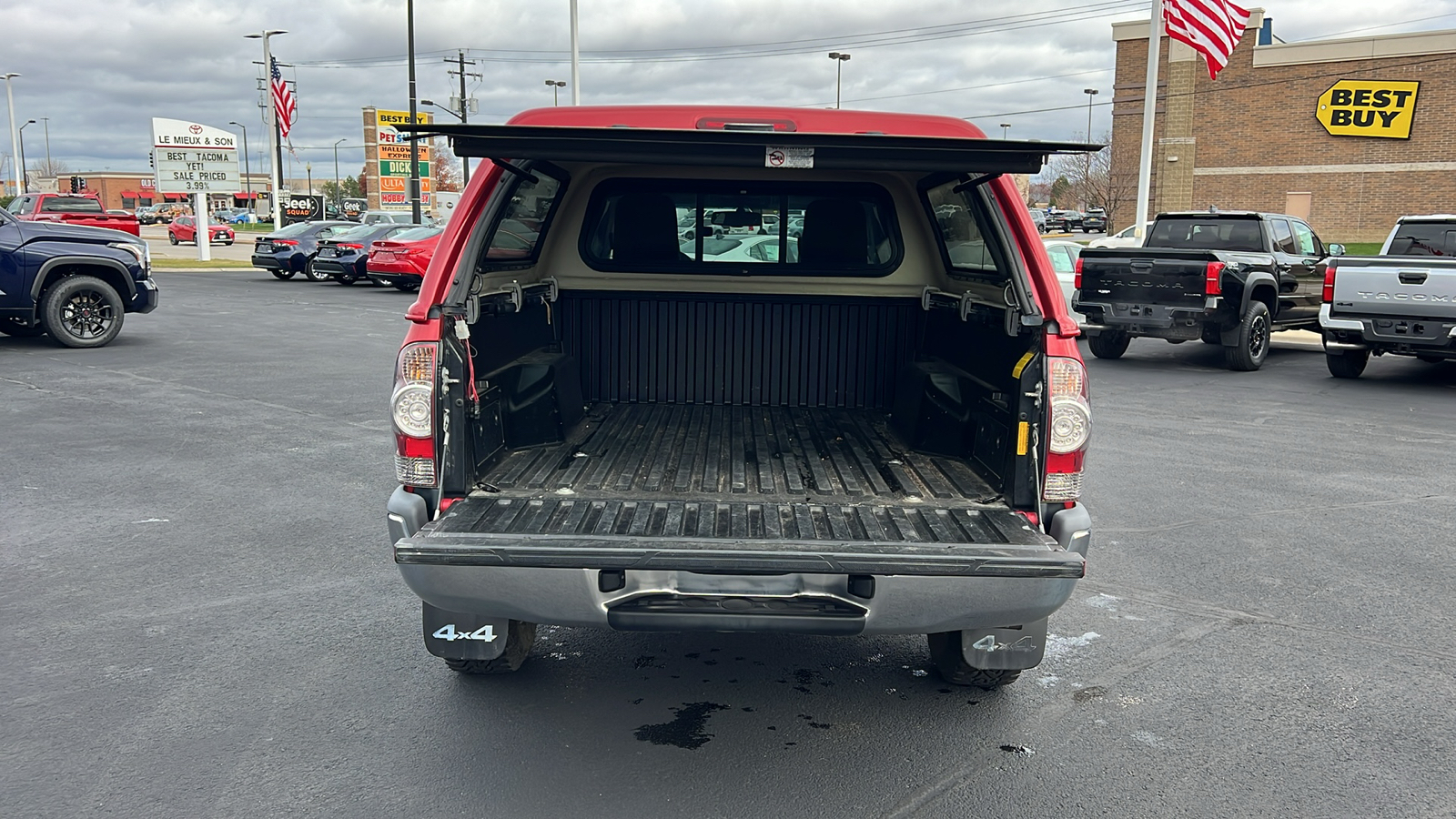 2013 Toyota Tacoma Base 26