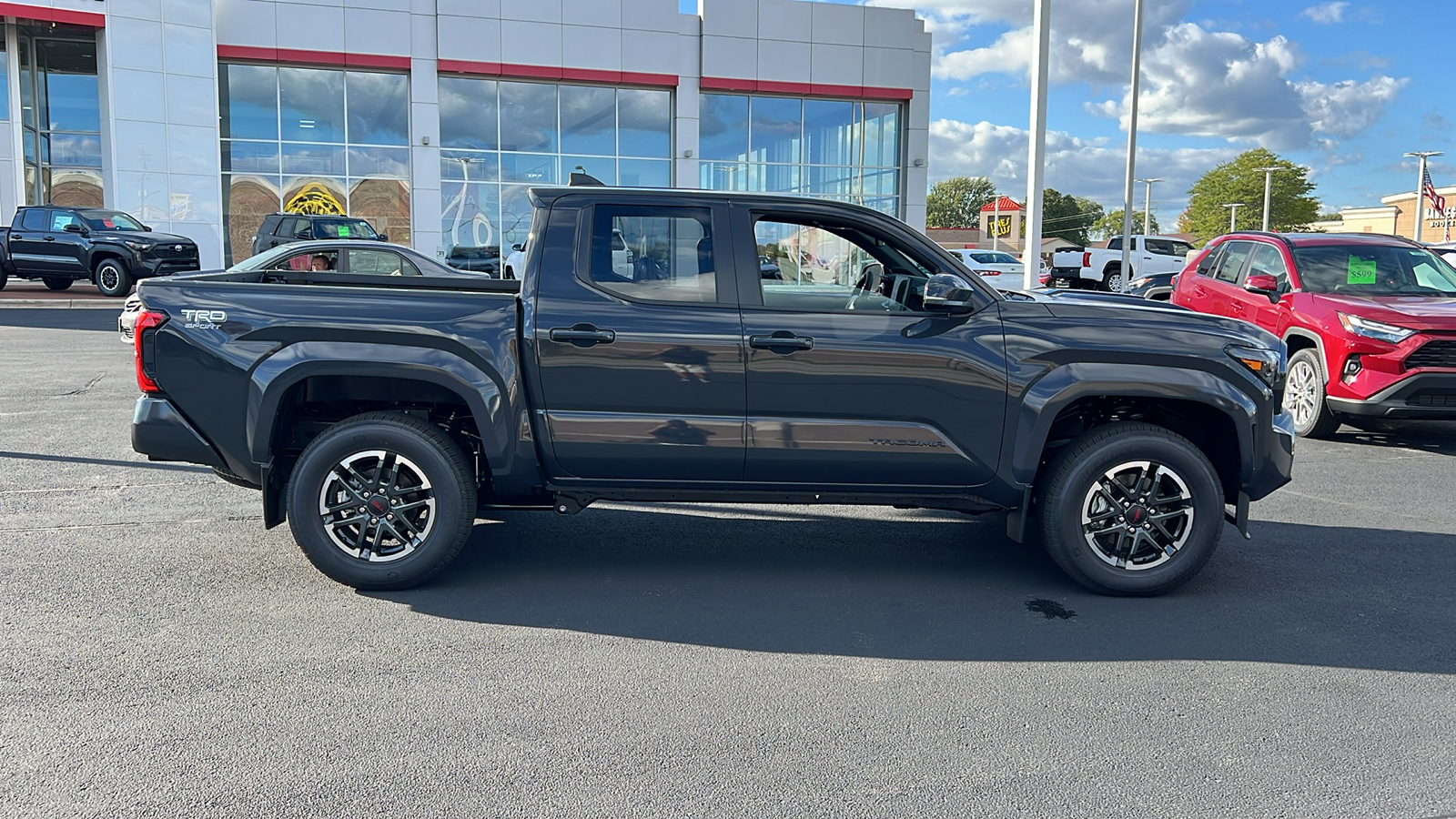 2024 Toyota Tacoma TRD Sport 2