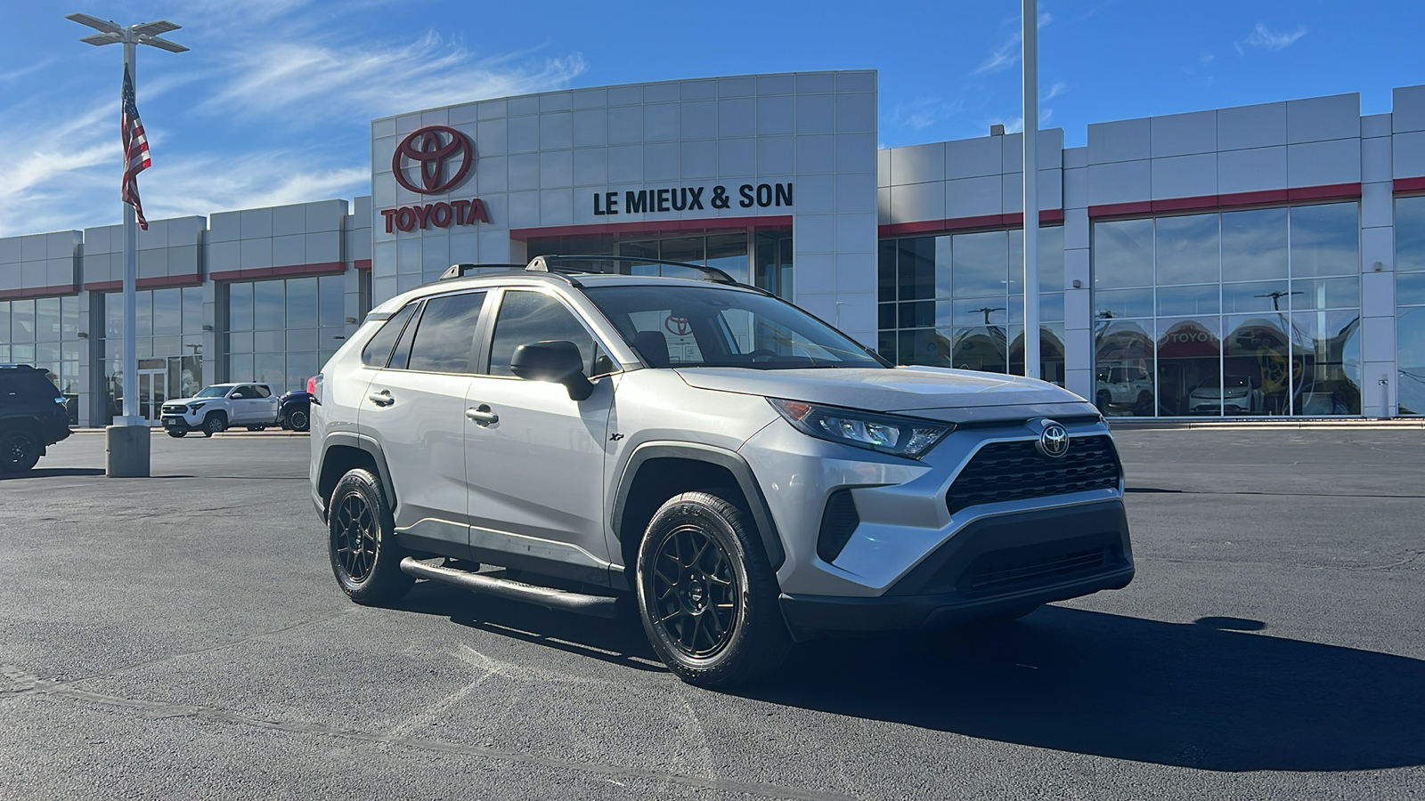 2021 Toyota RAV4 LE 1