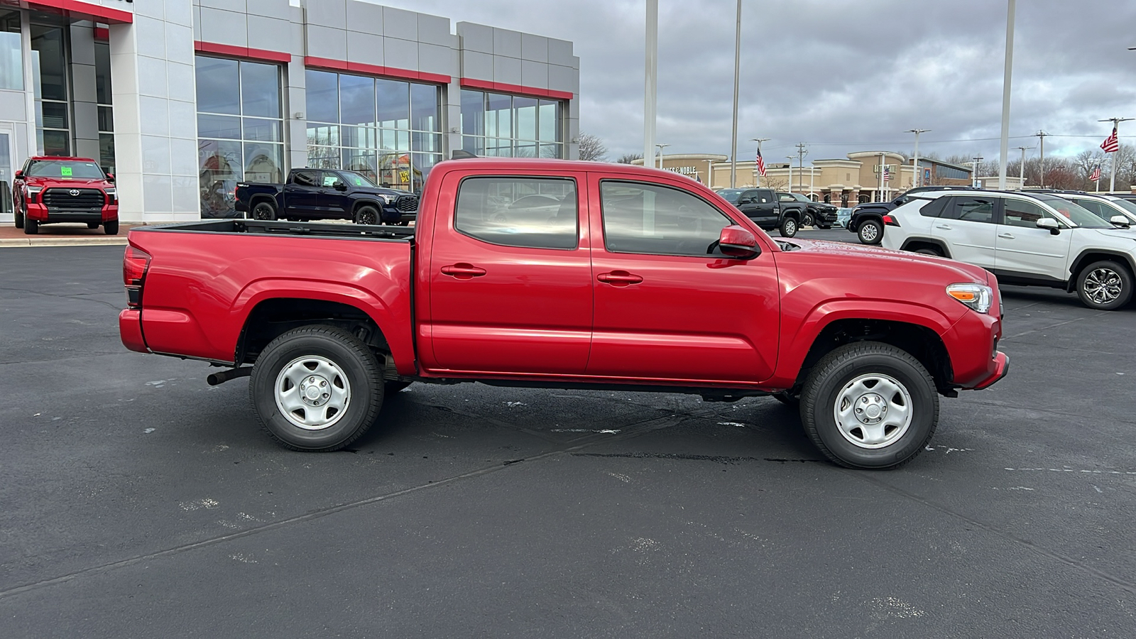 2022 Toyota Tacoma SR 2