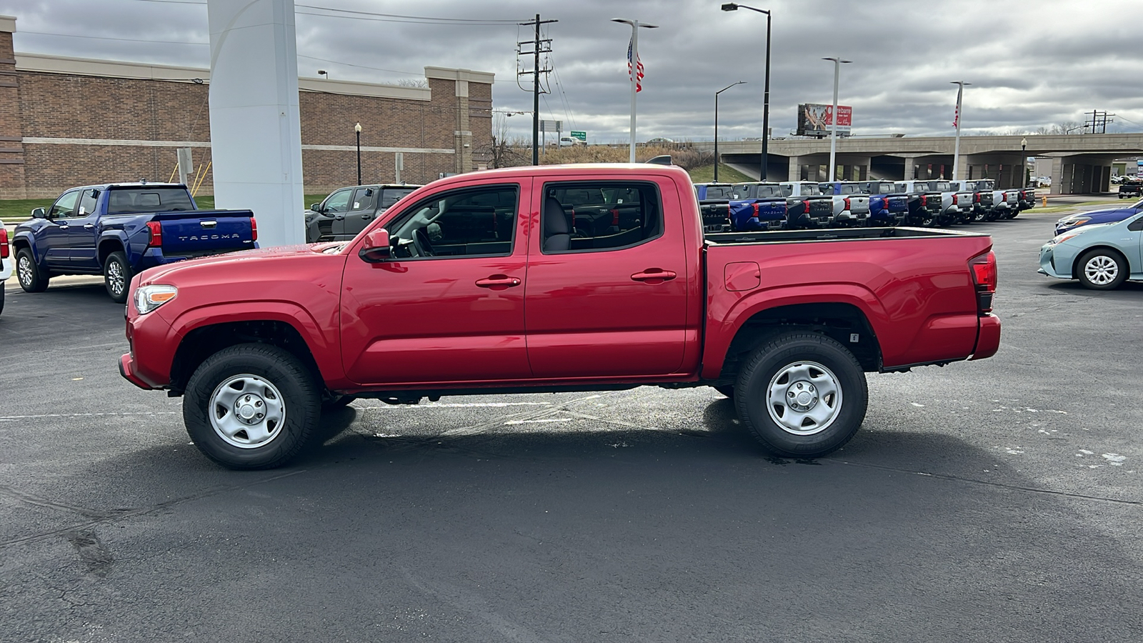 2022 Toyota Tacoma SR 6