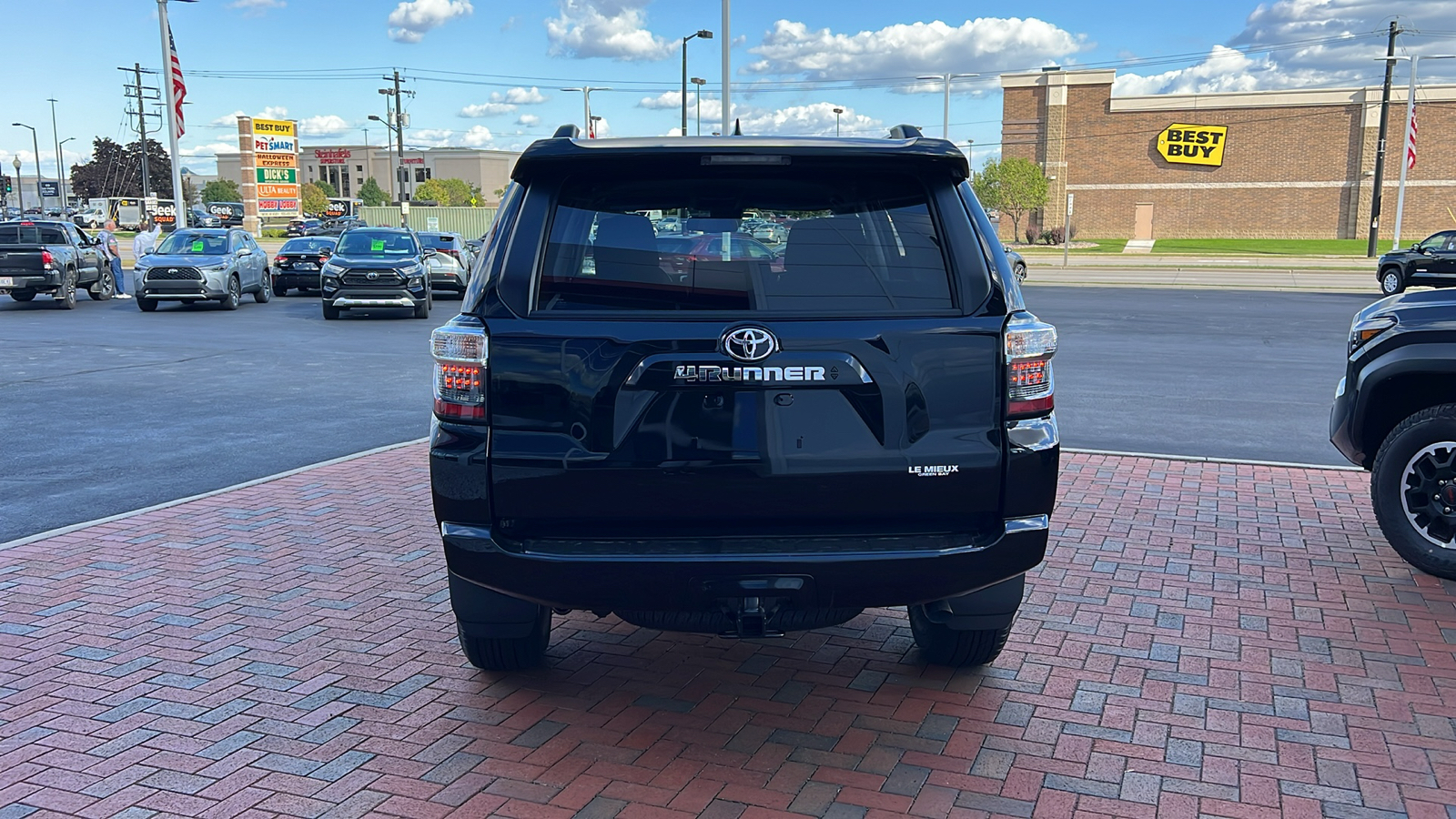 2024 Toyota 4Runner SR5 4