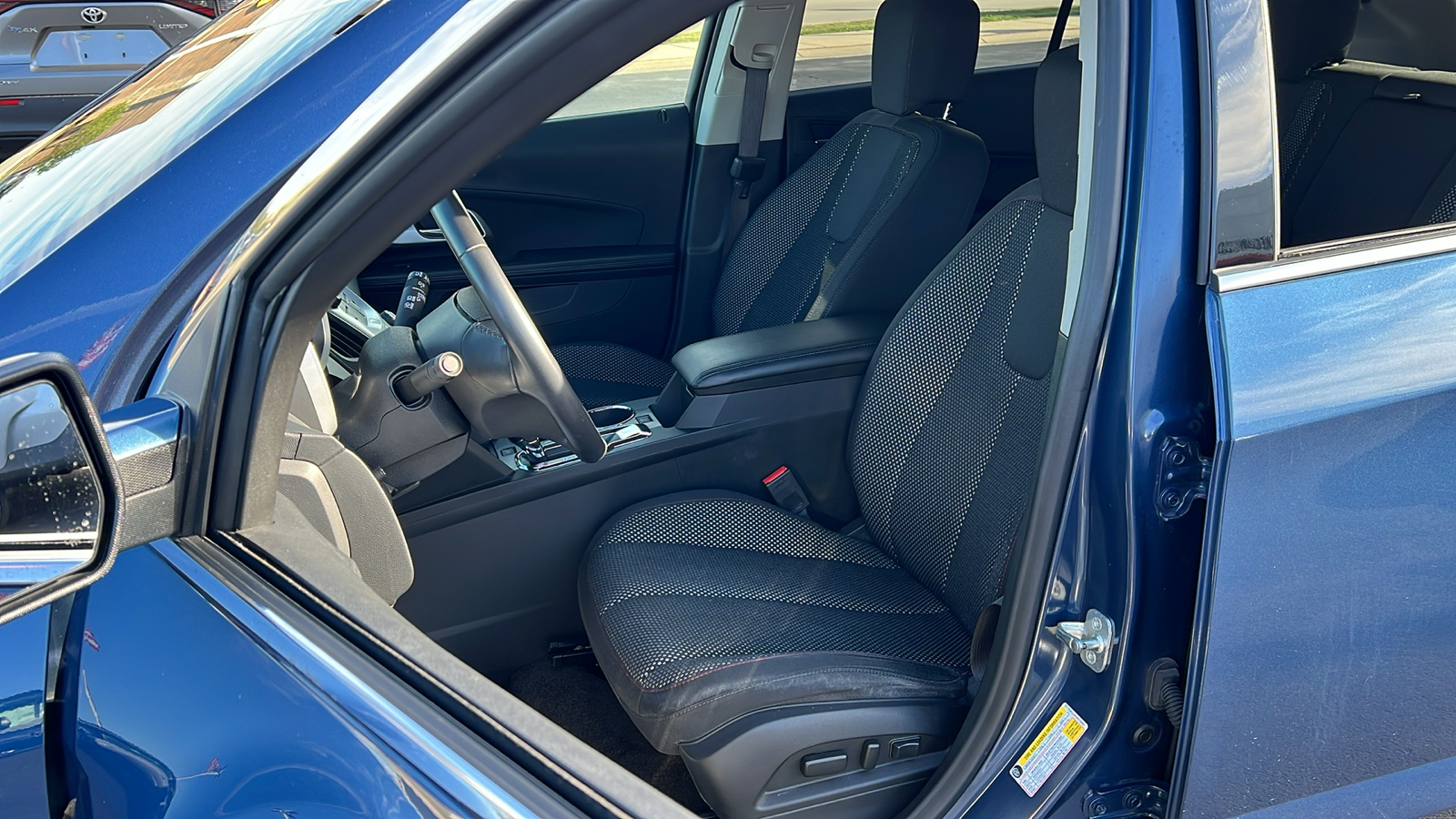 2017 Chevrolet Equinox LT 21