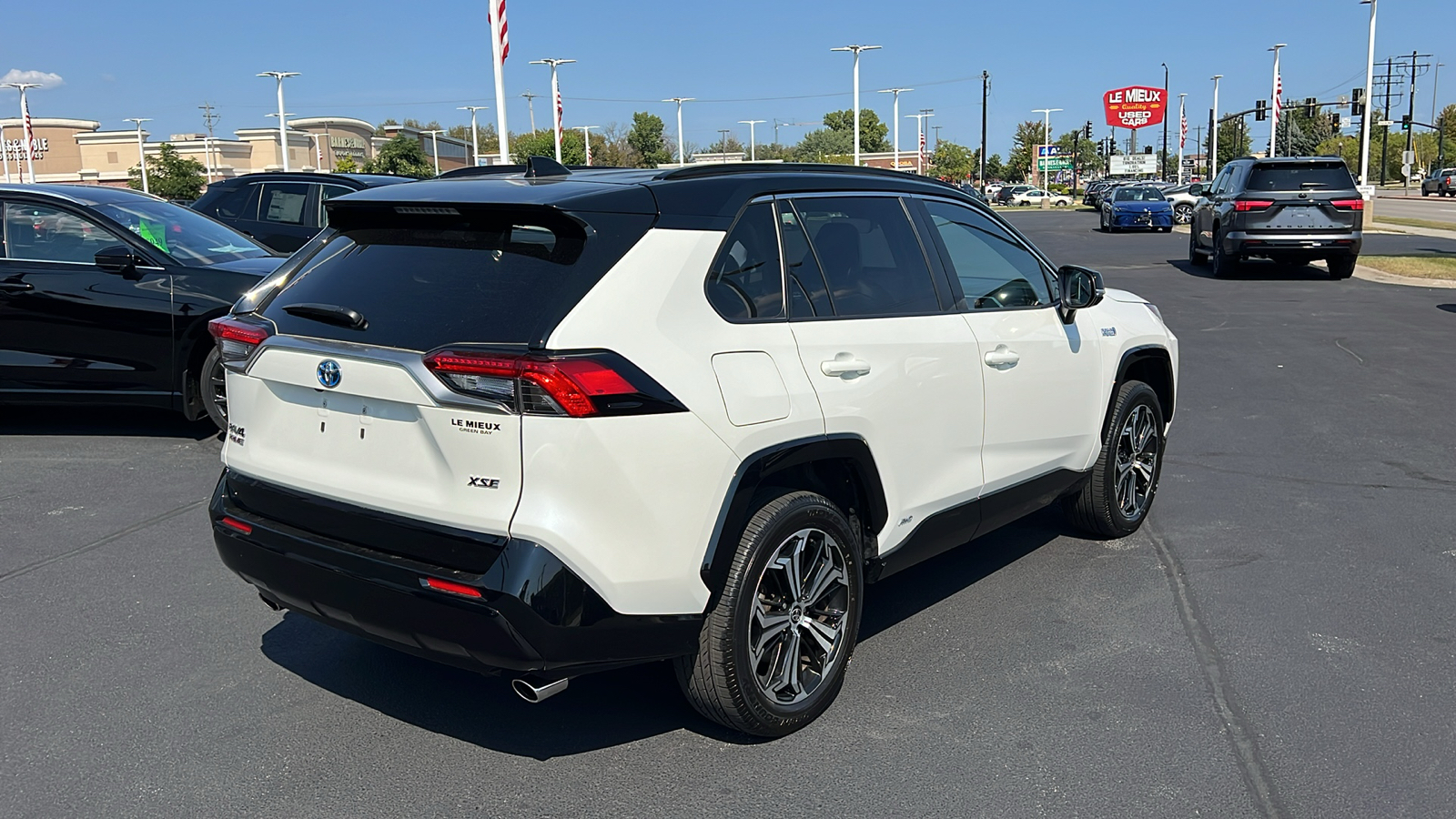 2022 Toyota RAV4 Prime XSE 3