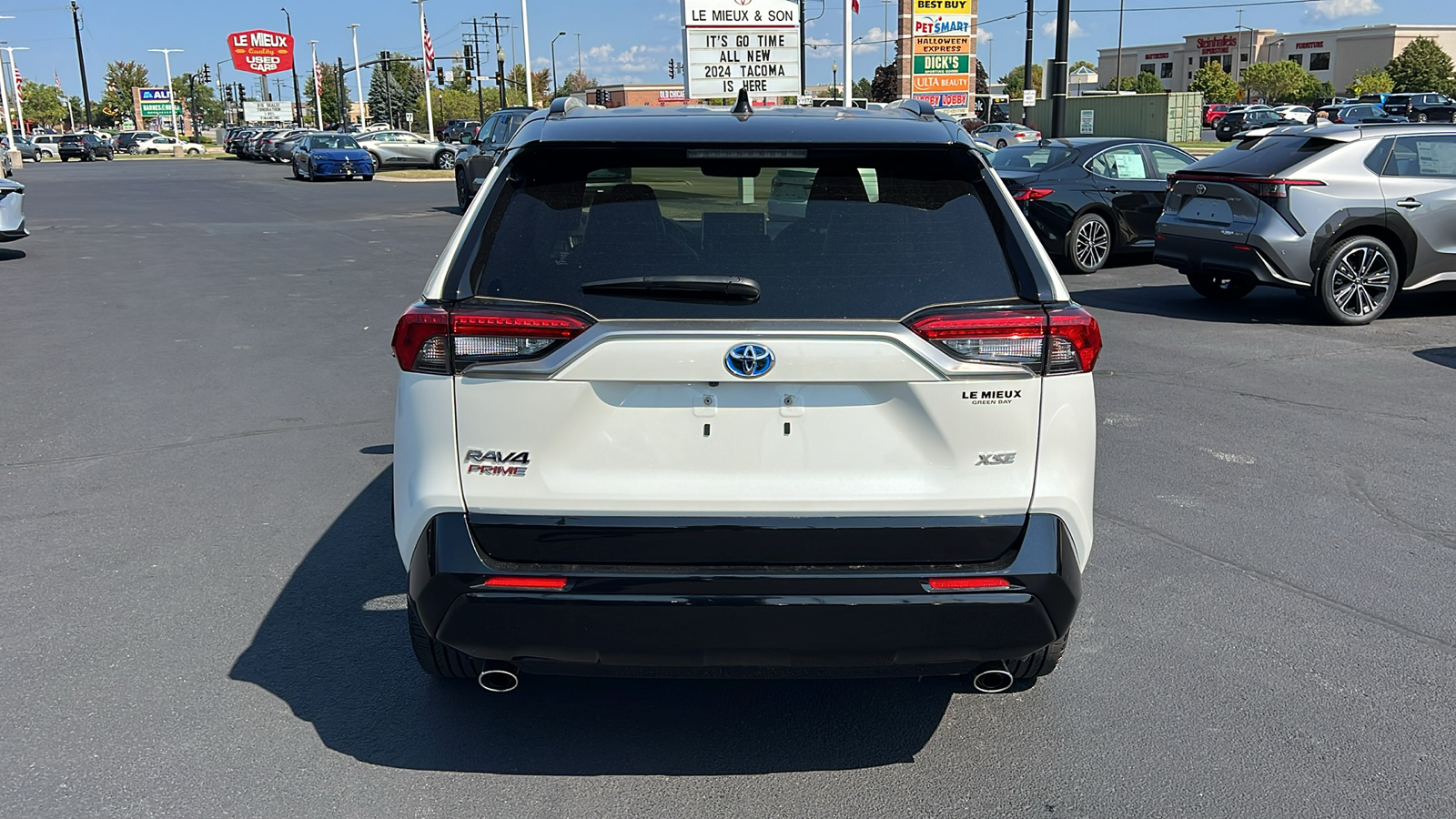 2022 Toyota RAV4 Prime XSE 4