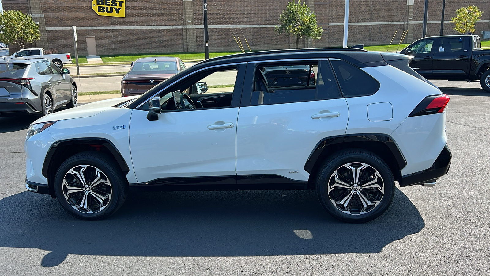 2022 Toyota RAV4 Prime XSE 6