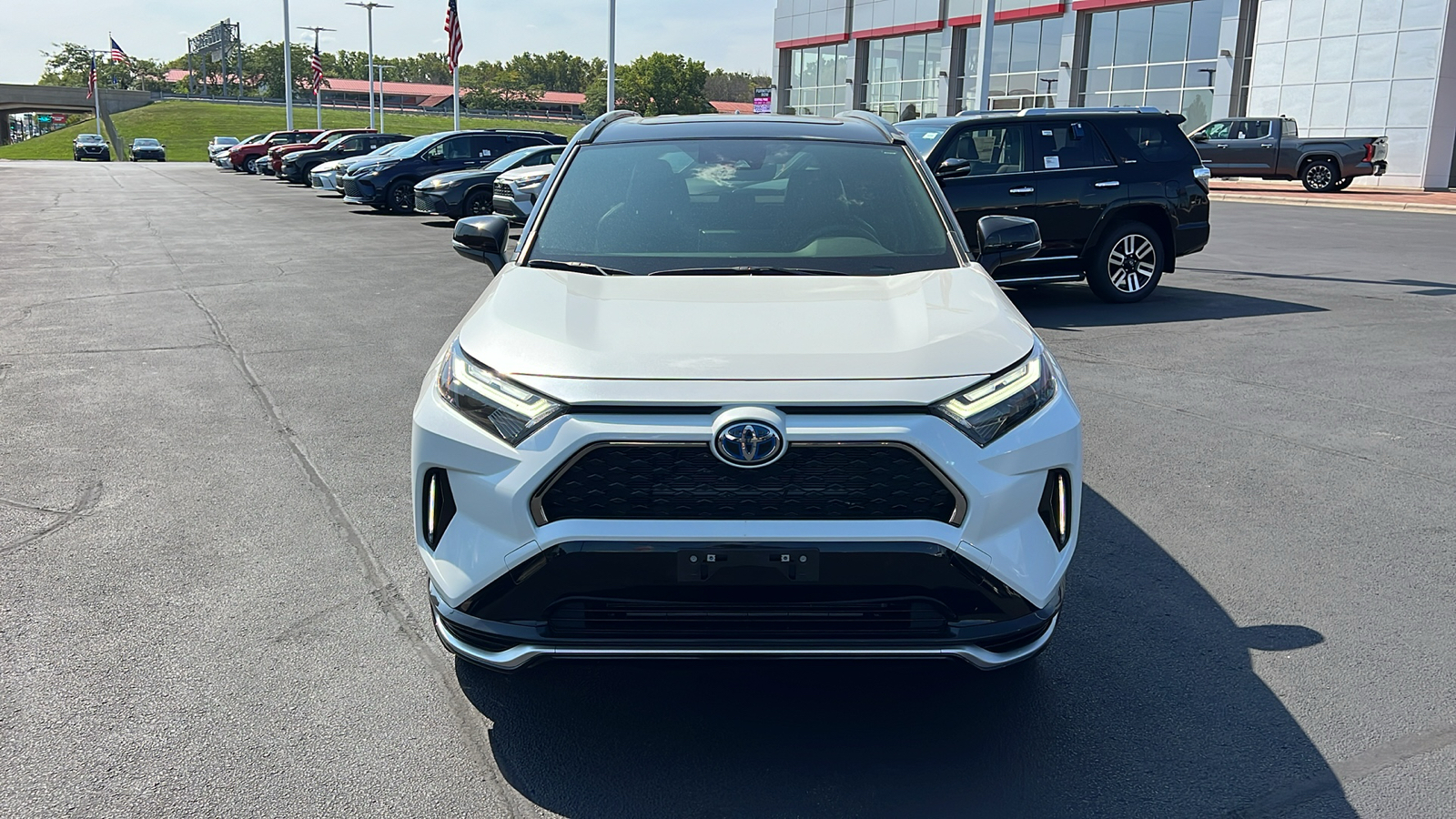 2022 Toyota RAV4 Prime XSE 33