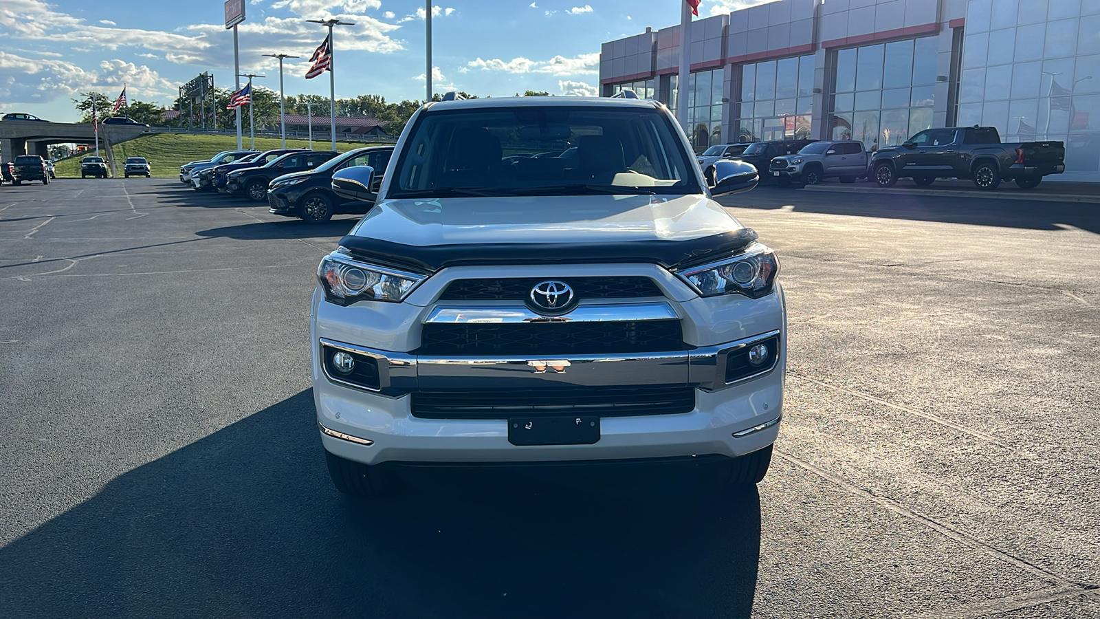 2019 Toyota 4Runner Limited 32