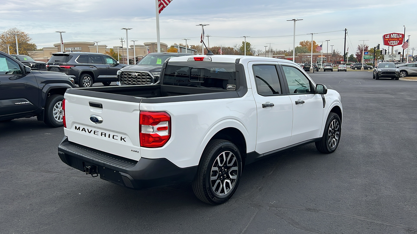 2023 Ford Maverick Lariat 3