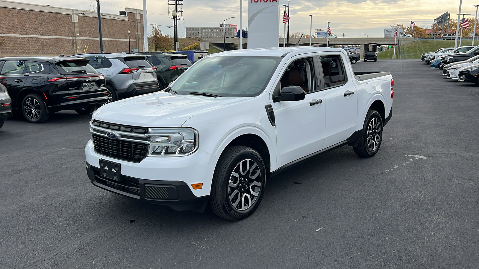 2023 Ford Maverick Lariat 7