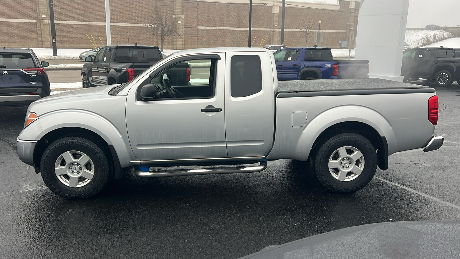 2007 Nissan Frontier SE 6