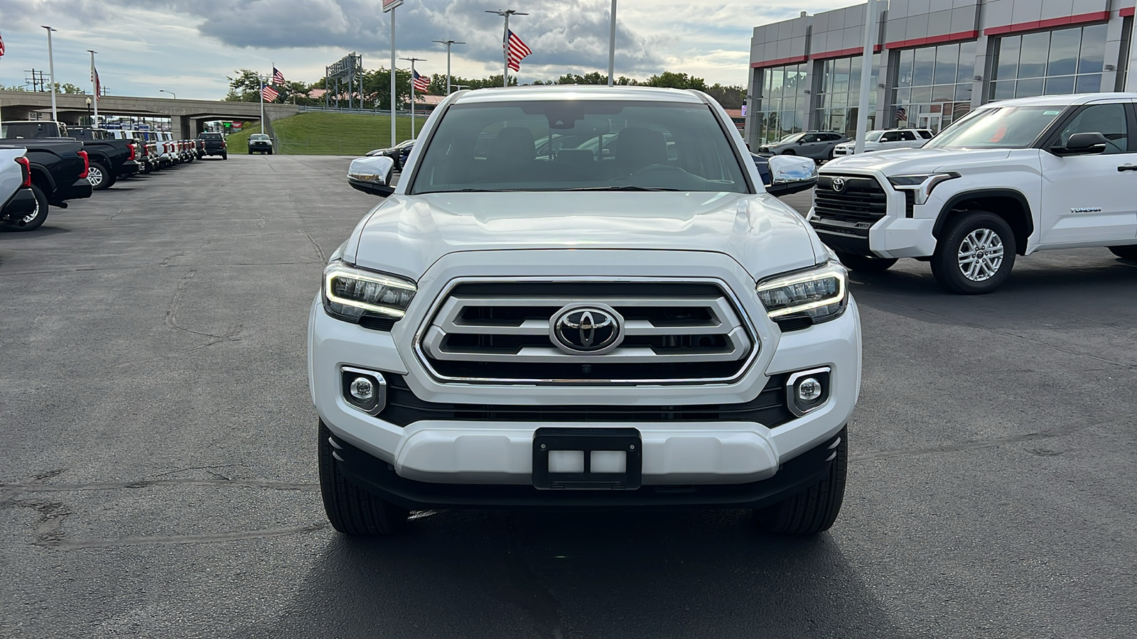 2021 Toyota Tacoma Limited 32