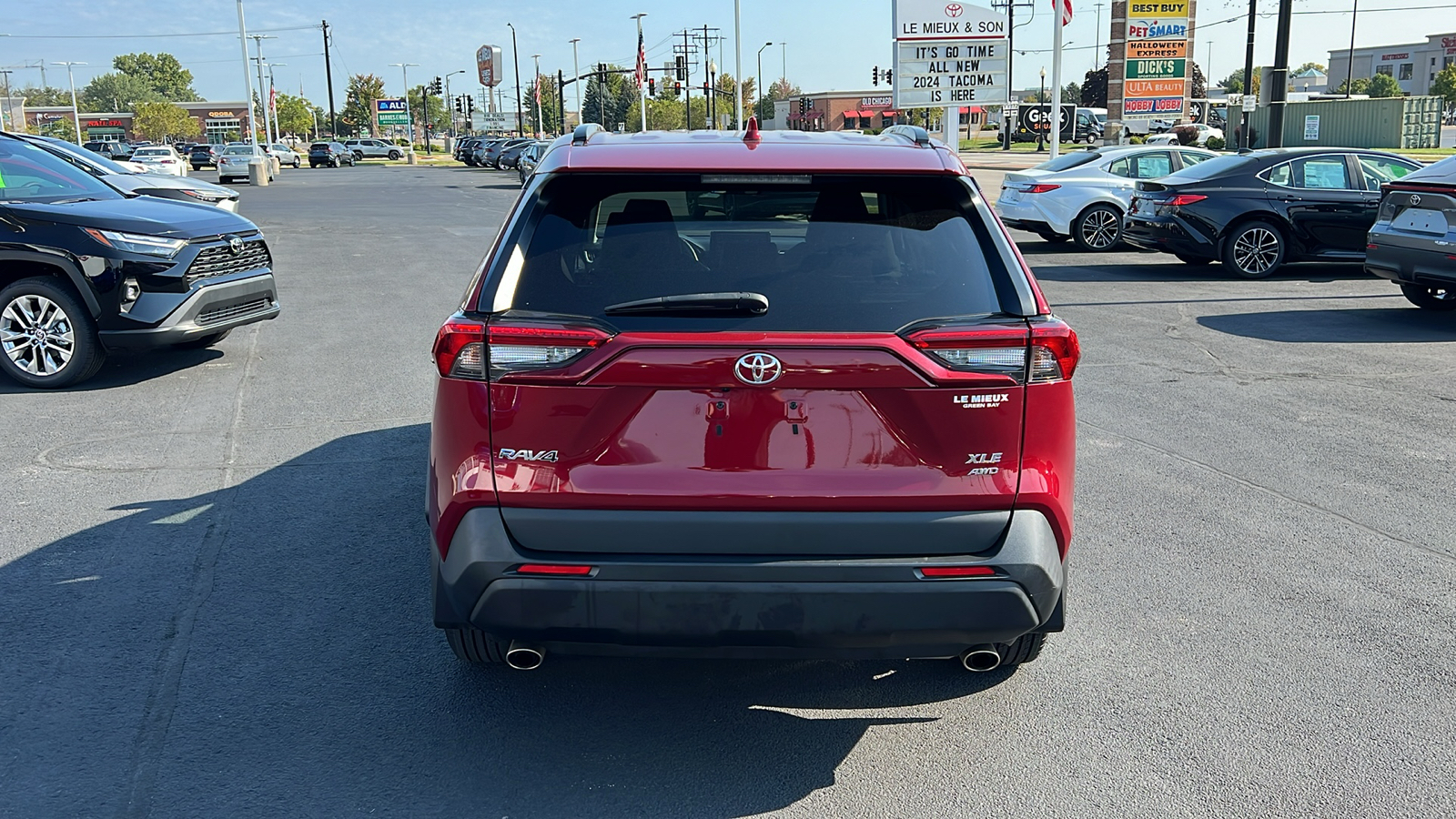 2021 Toyota RAV4 XLE 4