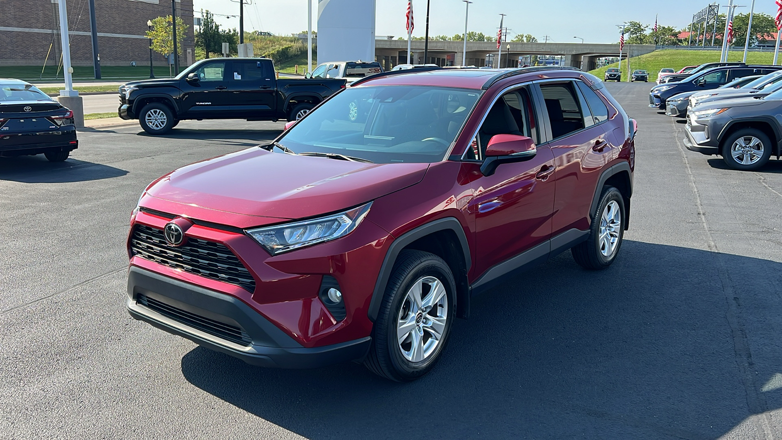 2021 Toyota RAV4 XLE 7