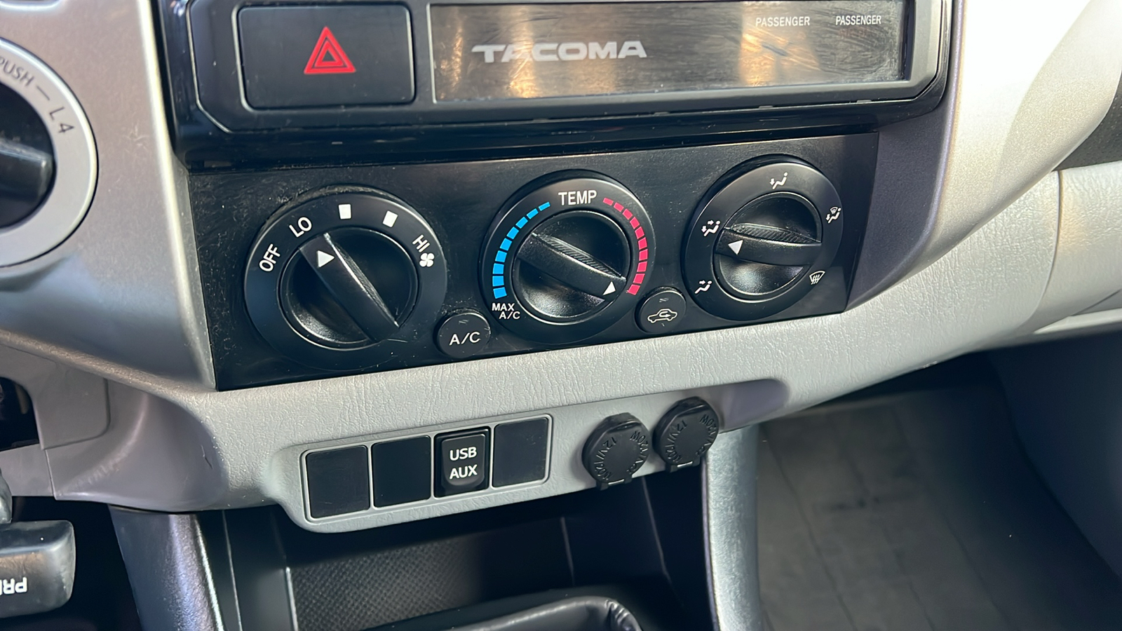 2015 Toyota Tacoma Base 16