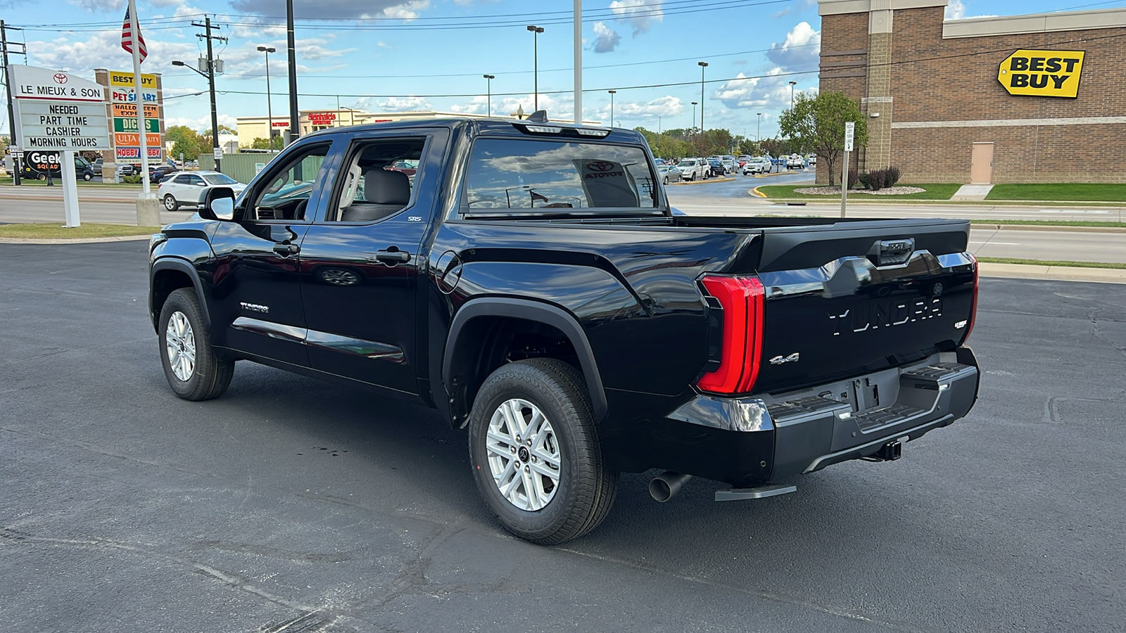 2024 Toyota Tundra SR5 5