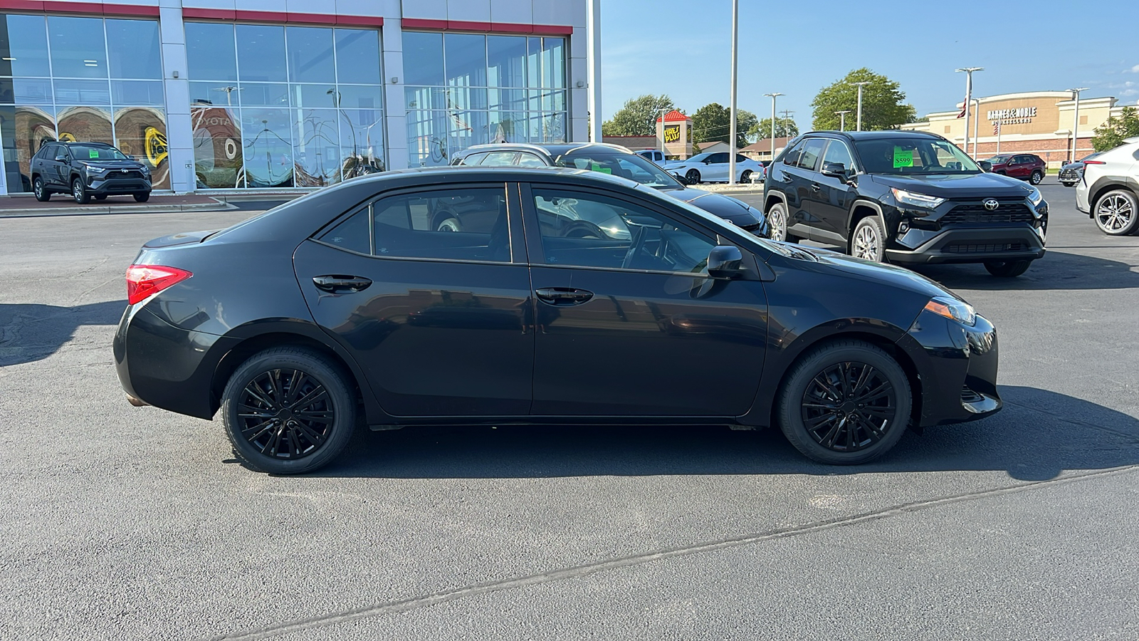 2019 Toyota Corolla LE 2