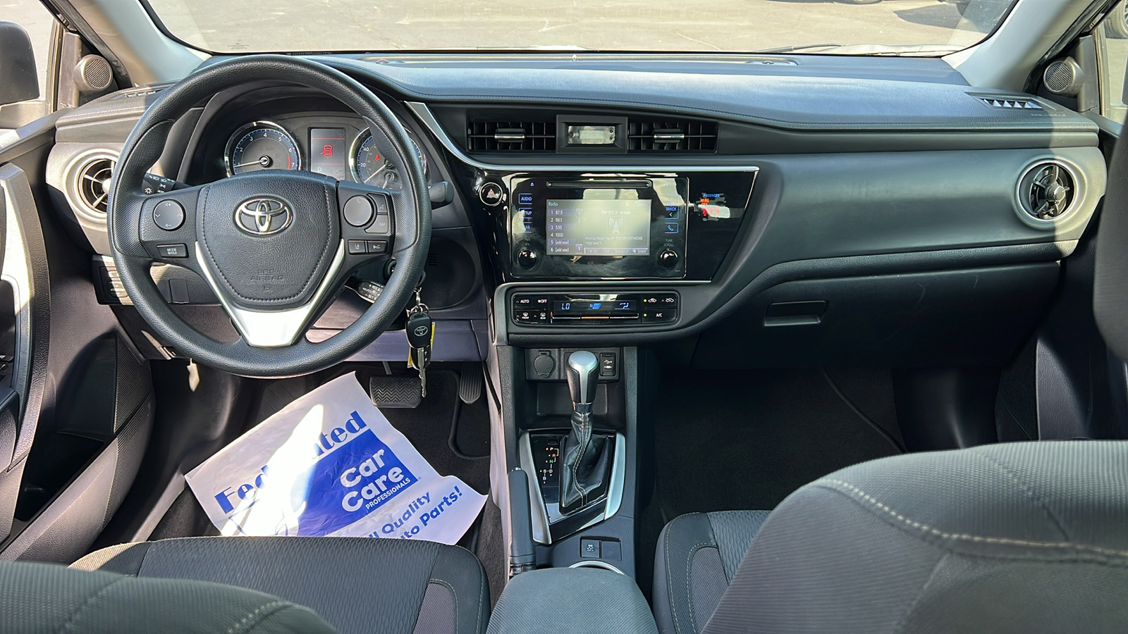 2019 Toyota Corolla LE 8