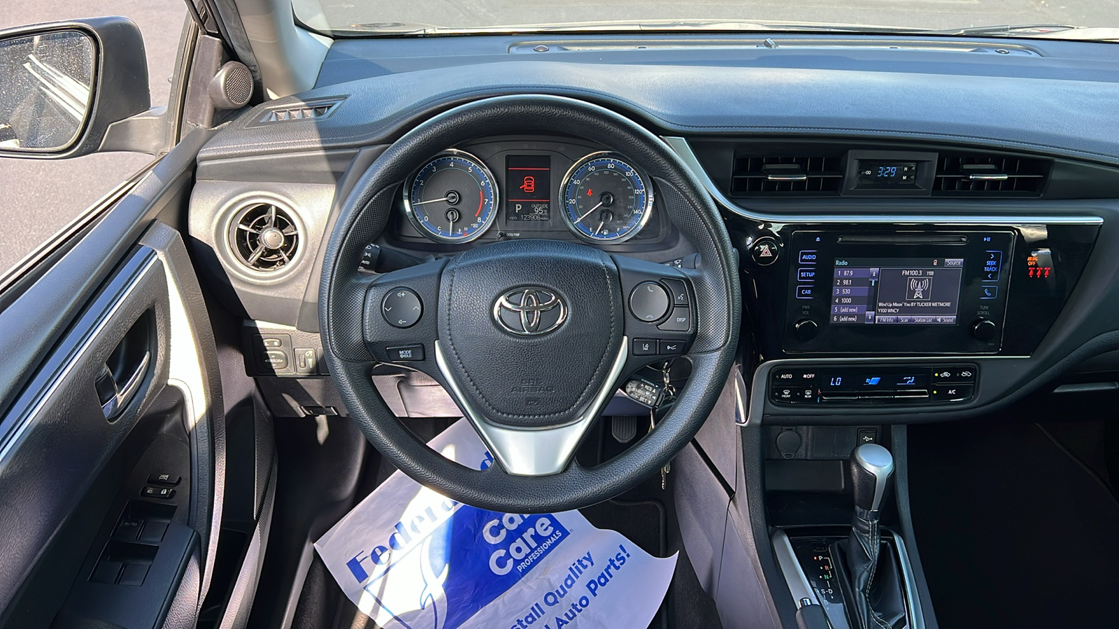 2019 Toyota Corolla LE 9