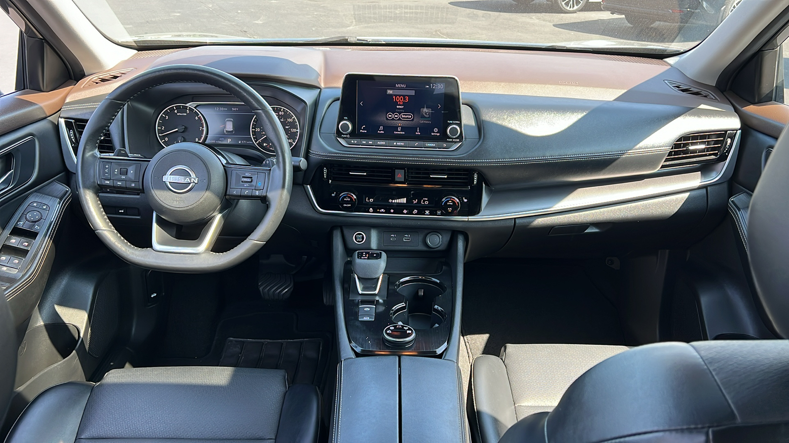 2022 Nissan Rogue SV 8