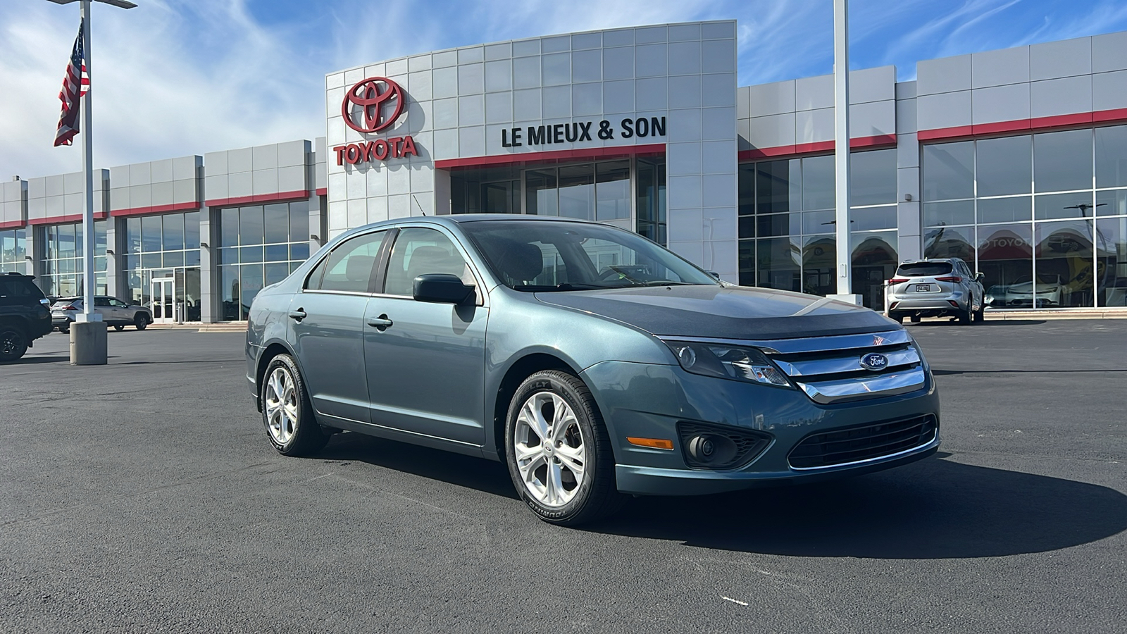 2012 Ford Fusion SE 1