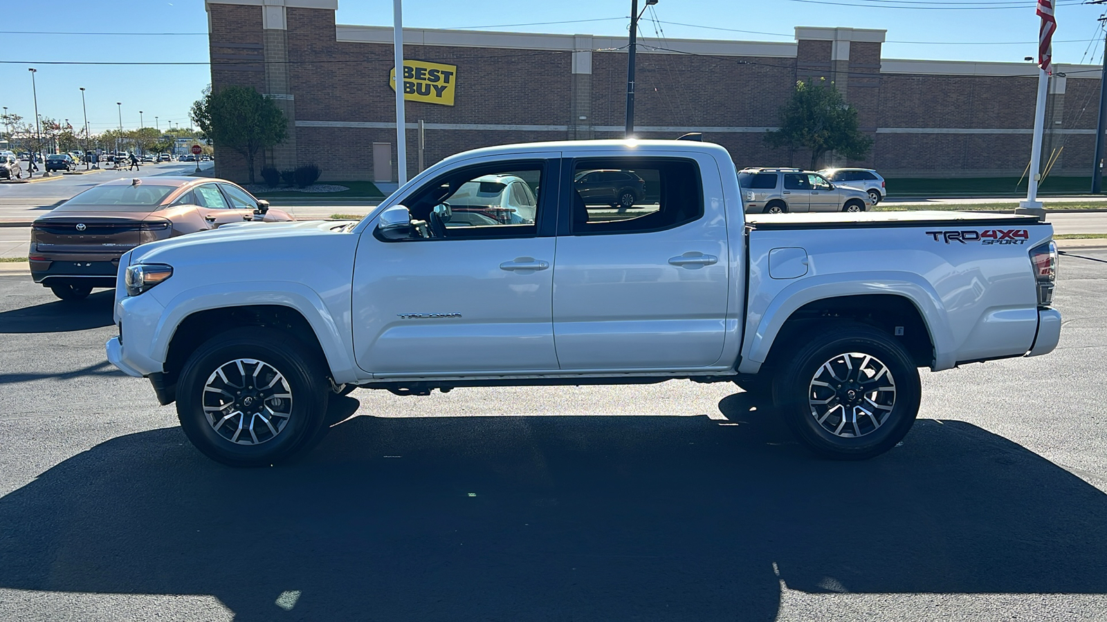 2023 Toyota Tacoma TRD Sport 6