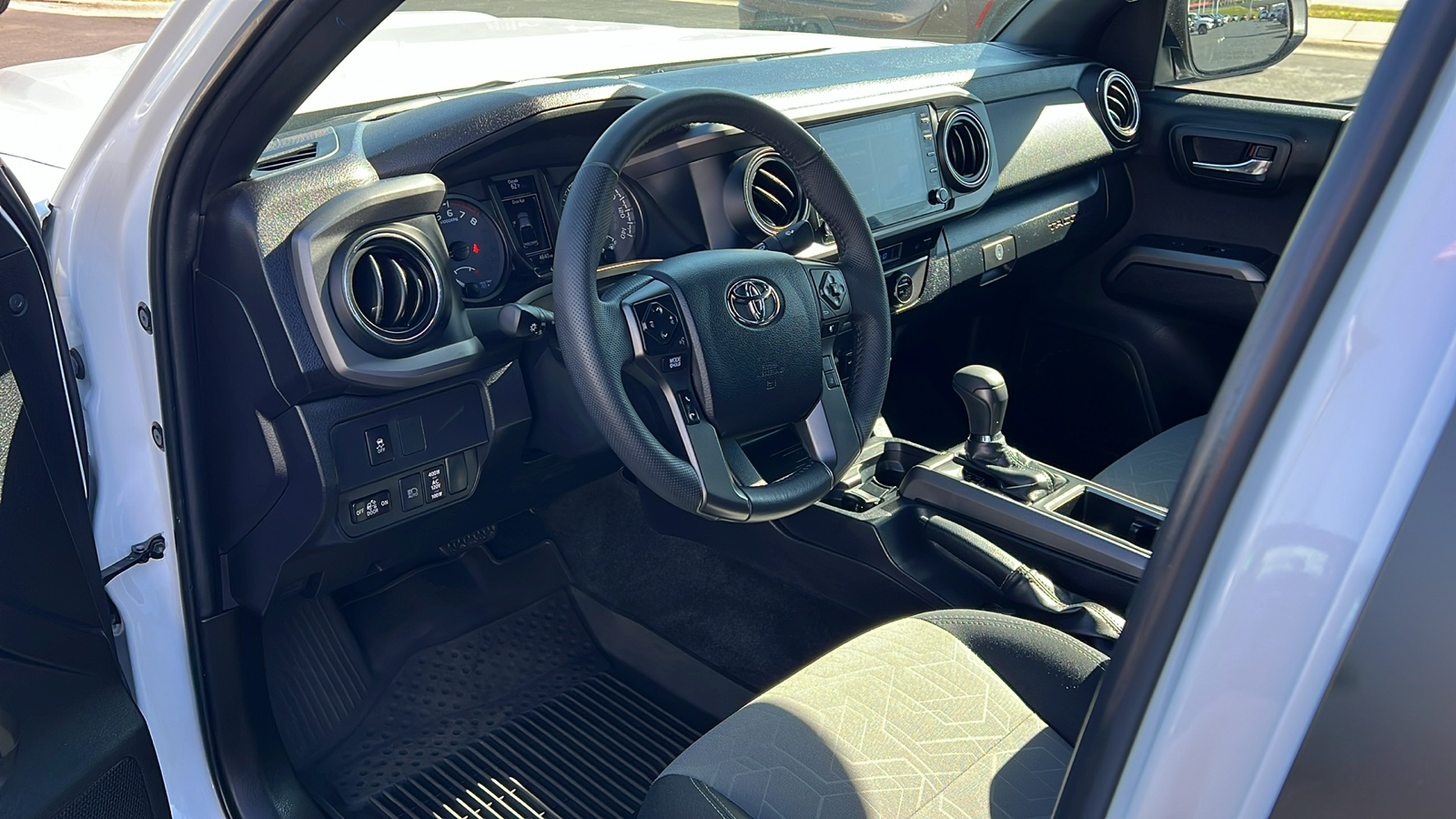 2023 Toyota Tacoma TRD Sport 24