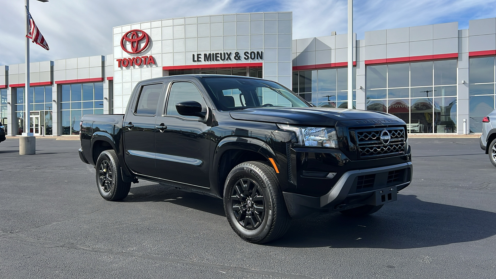 2023 Nissan Frontier SV 1