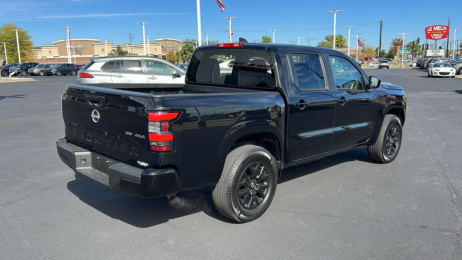 2023 Nissan Frontier SV 3