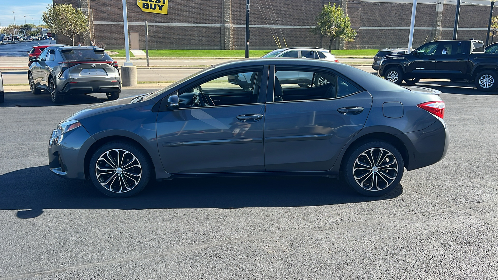 2016 Toyota Corolla S 6