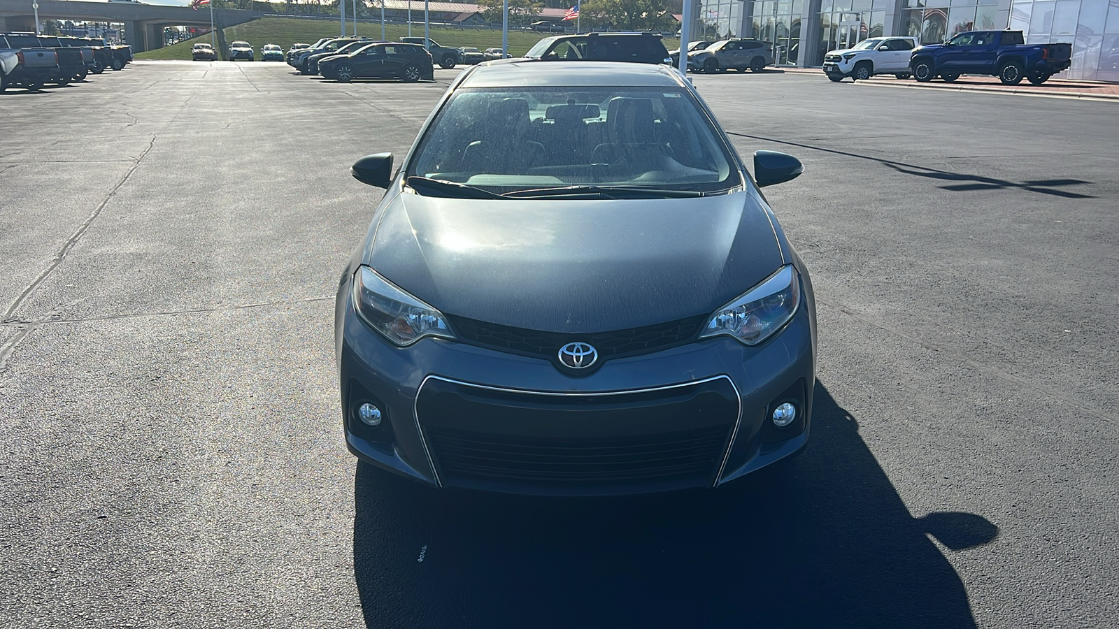 2016 Toyota Corolla S 28