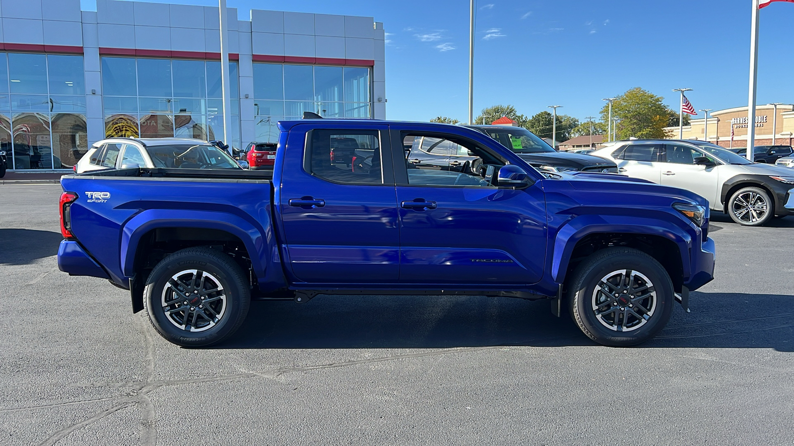 2024 Toyota Tacoma TRD Sport 2