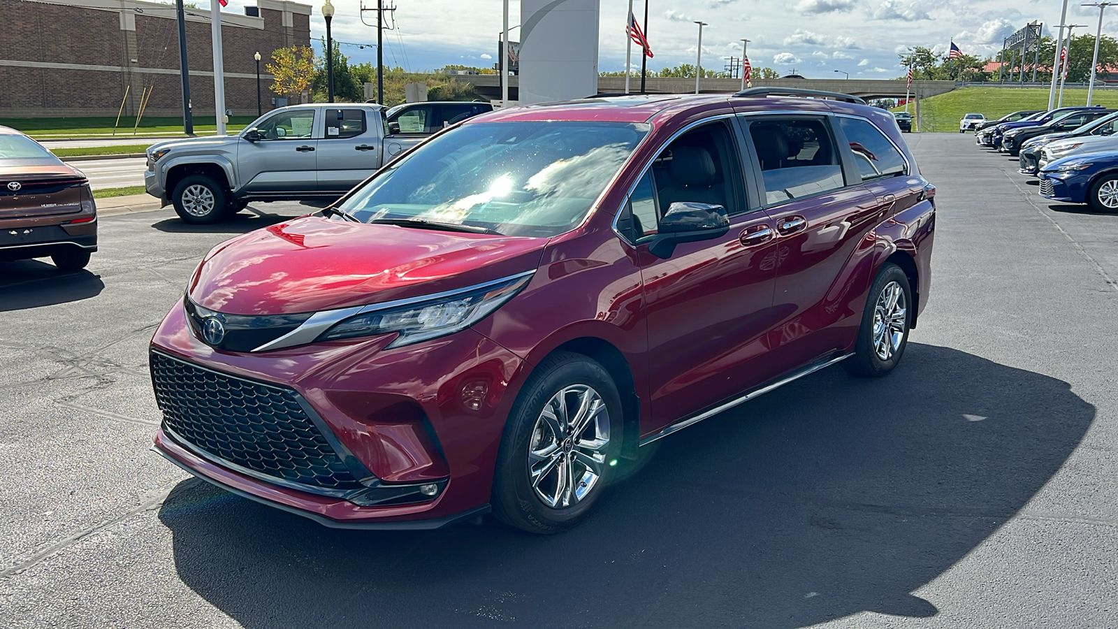 2023 Toyota Sienna XSE 7