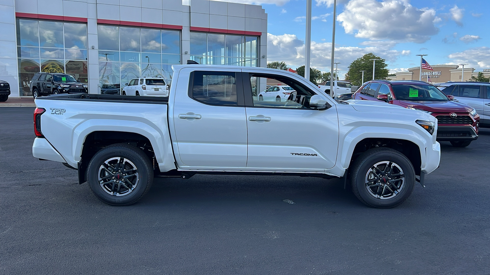 2024 Toyota Tacoma TRD Sport 2