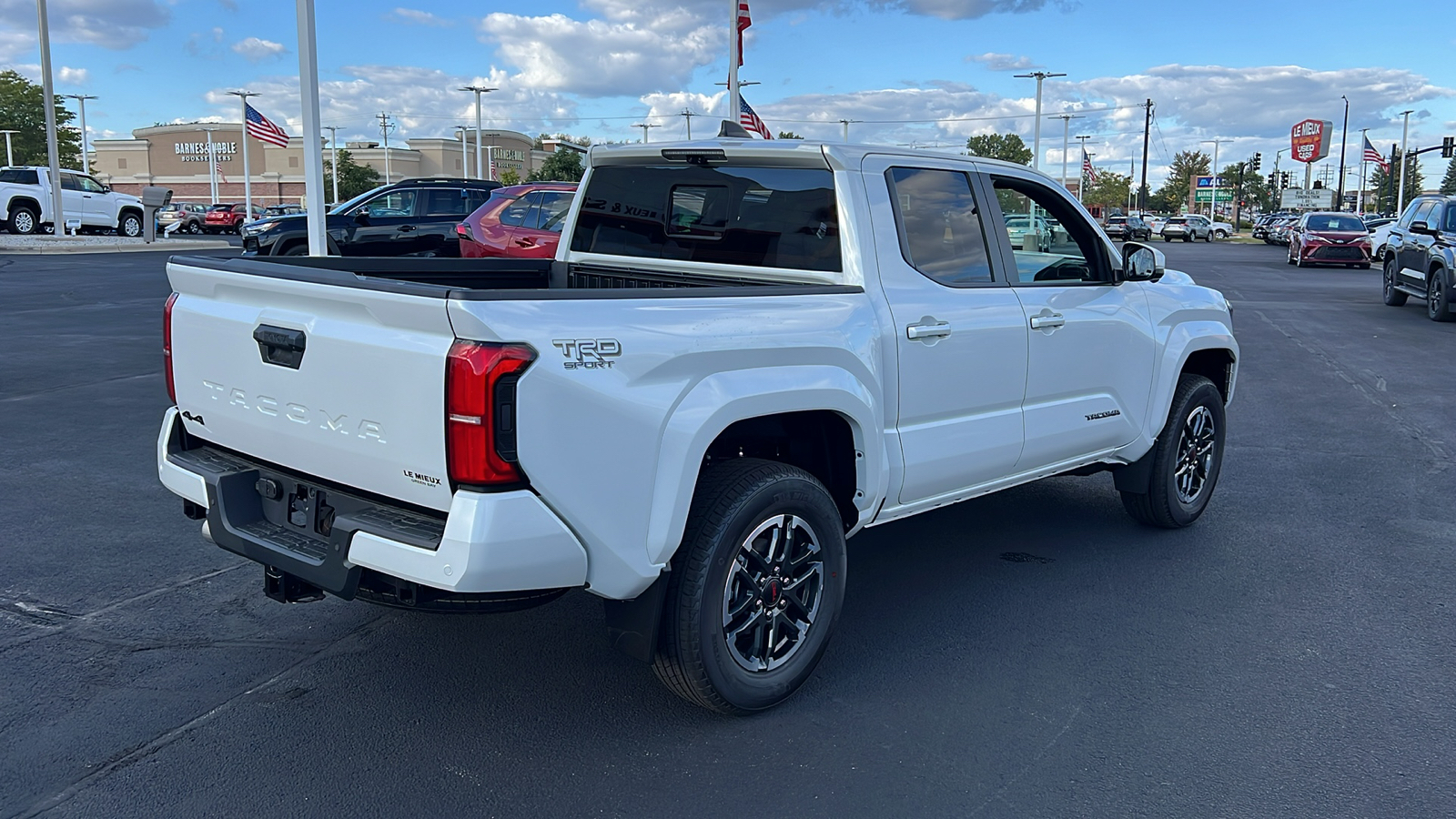 2024 Toyota Tacoma TRD Sport 3