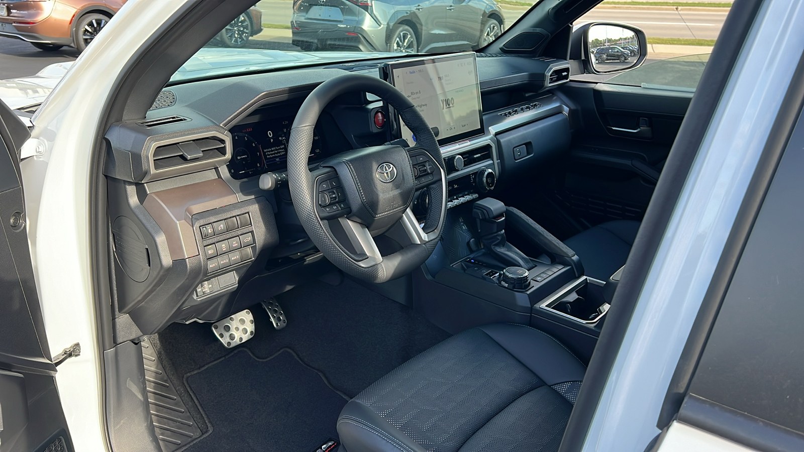 2024 Toyota Tacoma TRD Sport 27