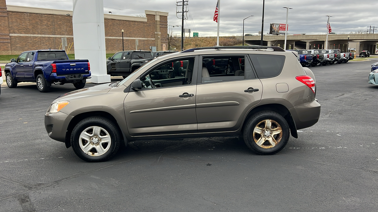 2009 Toyota RAV4 Base 6