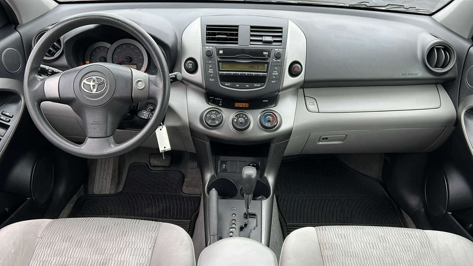 2009 Toyota RAV4 Base 8