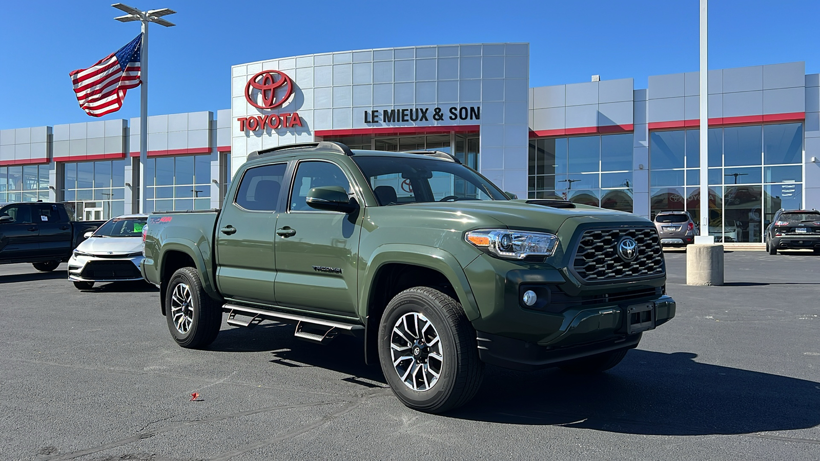 2022 Toyota Tacoma TRD Sport 1