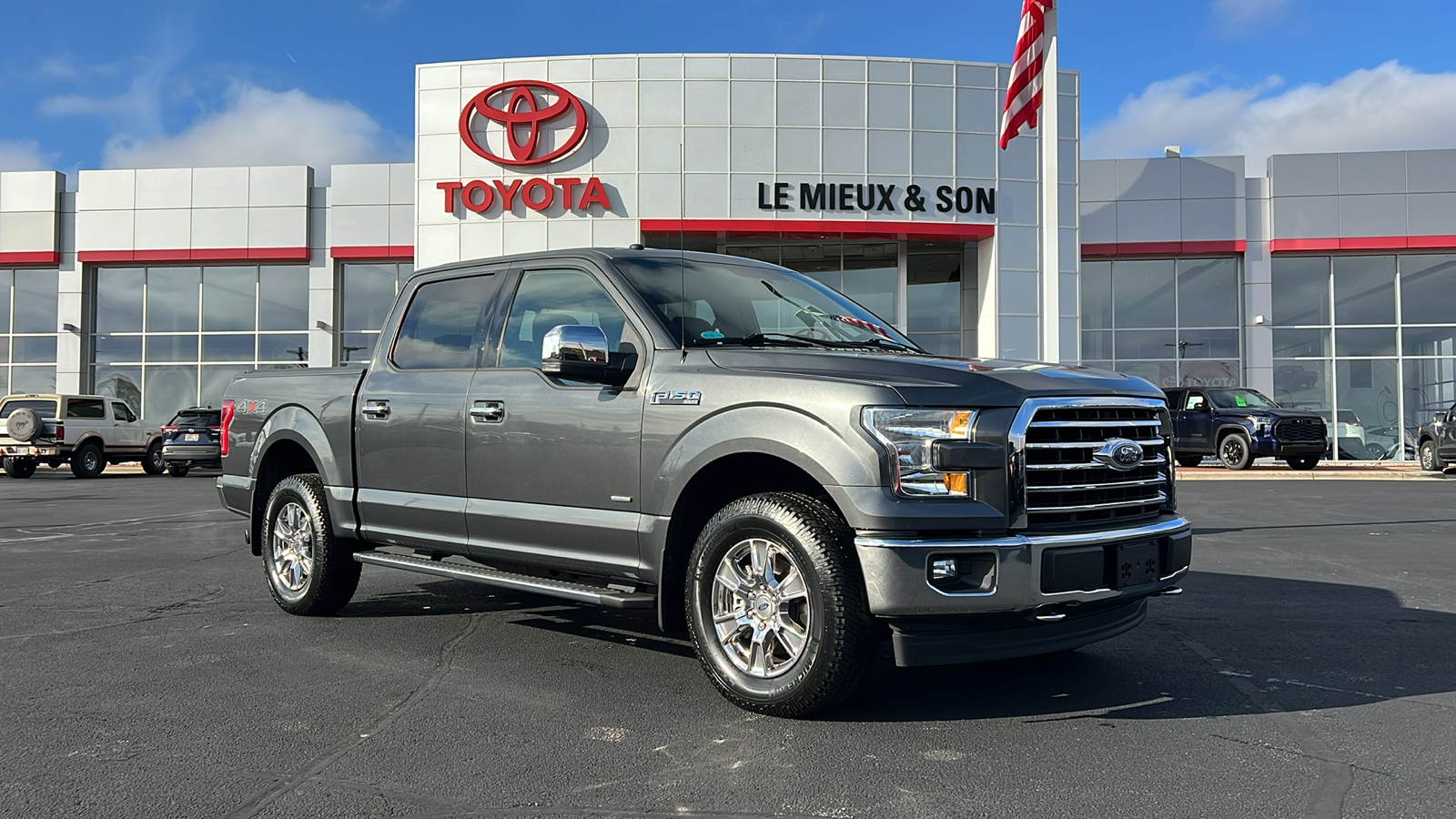 2017 Ford F-150 XLT 1